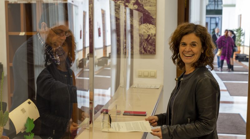 Esperanza Gómez, de Por Andalucía, propone un pequeño cambio que supondrá un gran avance en el día a día de las personas con discapacidad.